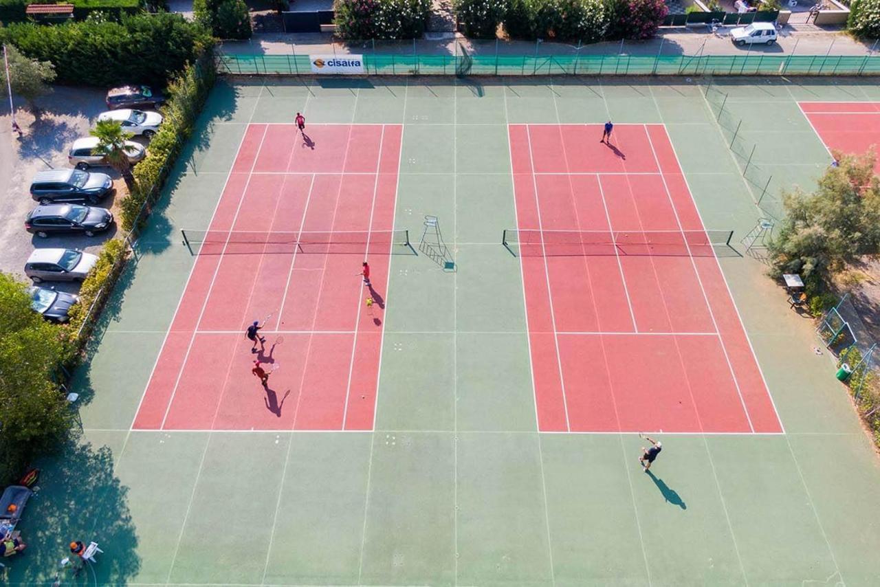 Minerva Club Resort & Golf مارينا دي سيباري المظهر الخارجي الصورة