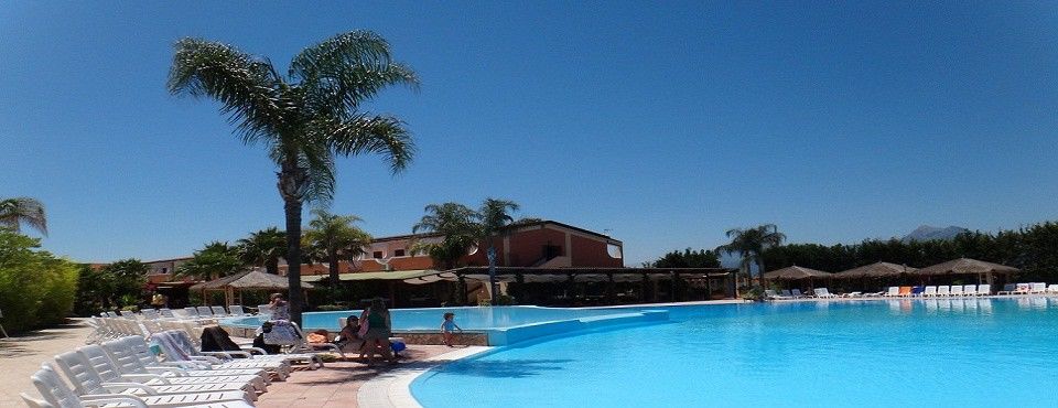 Minerva Club Resort & Golf مارينا دي سيباري المظهر الخارجي الصورة