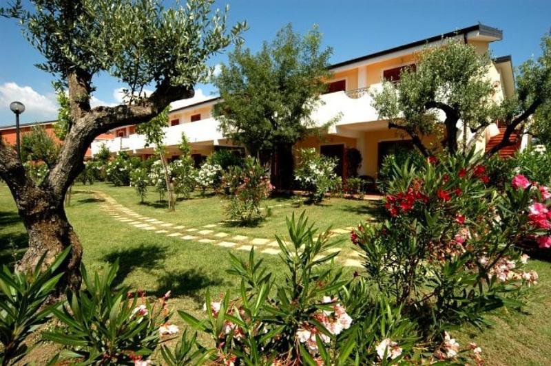 Minerva Club Resort & Golf مارينا دي سيباري المظهر الخارجي الصورة